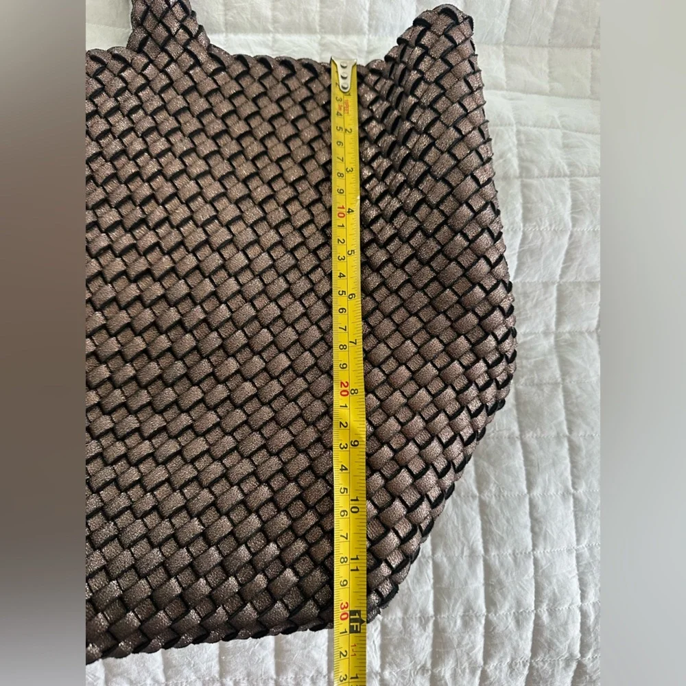 Naghedi spacious braided